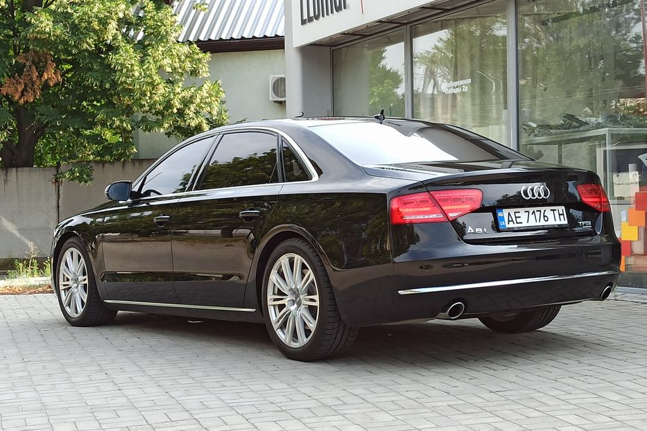 Продам Audi A8 Long 2013 года в Днепре