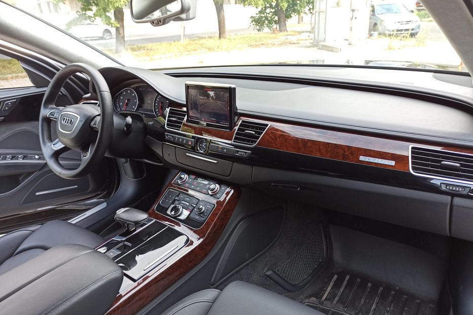 Продам Audi A8 Long 2013 года в Днепре