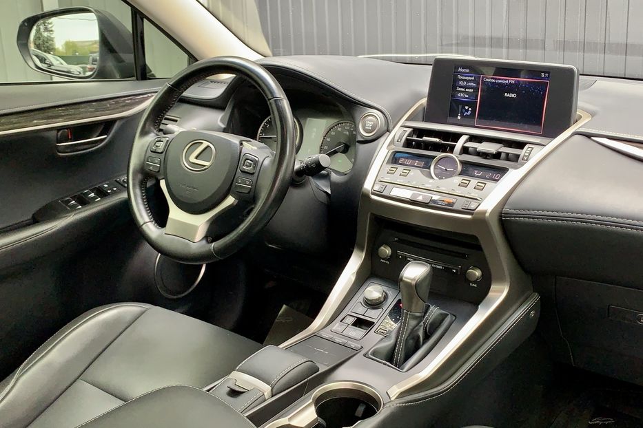 Продам Lexus NX 200 AWD 2018 года в Киеве