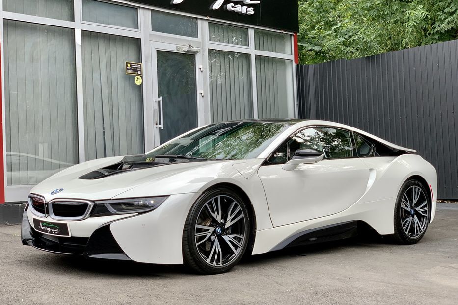 Продам BMW I8 2015 года в Киеве