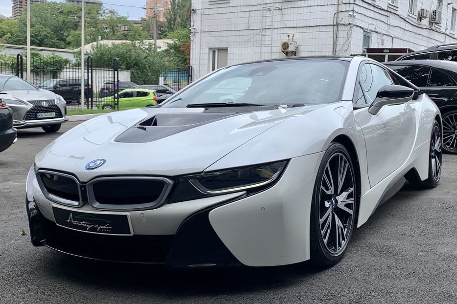 Продам BMW I8 2015 года в Киеве