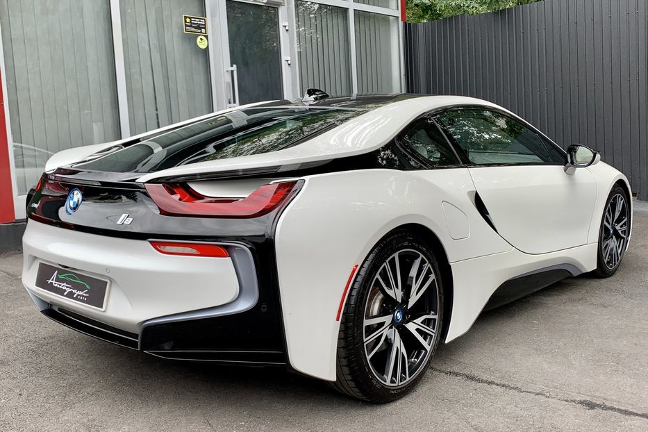 Продам BMW I8 2015 года в Киеве