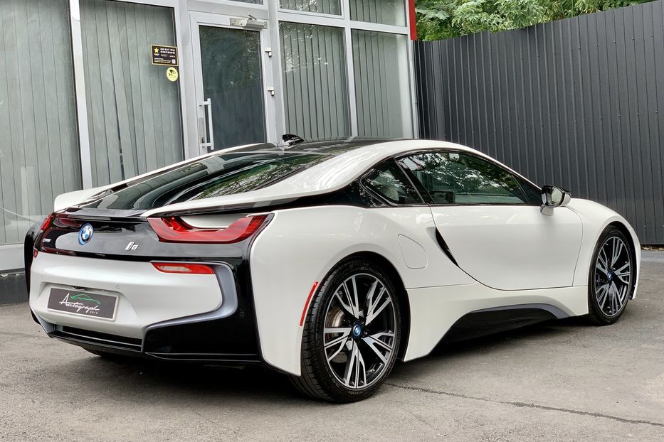 Продам BMW I8 2015 года в Киеве