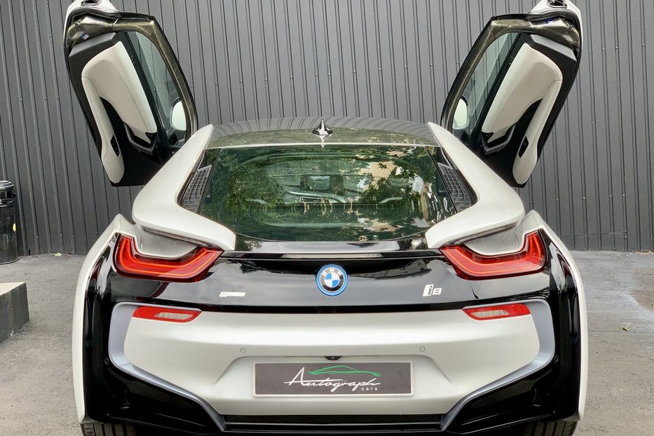 Продам BMW I8 2015 года в Киеве