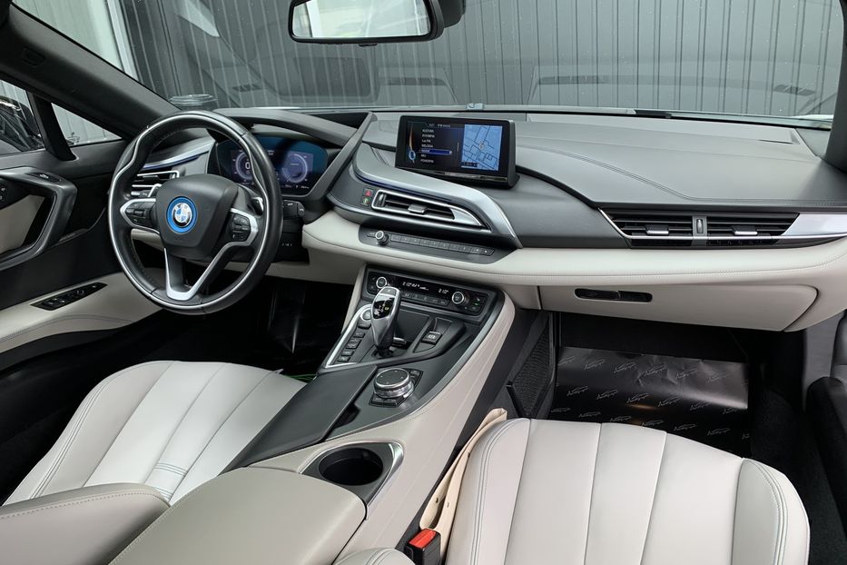Продам BMW I8 2015 года в Киеве