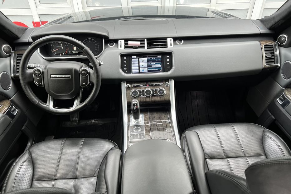 Продам Land Rover Range Rover Sport SVR 2014 года в Киеве