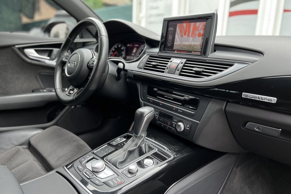 Продам Audi A7 S Line  2015 года в Киеве