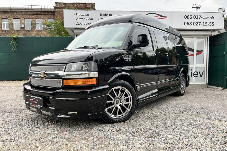 Продам Chevrolet Express пасс. 2014 года в Киеве