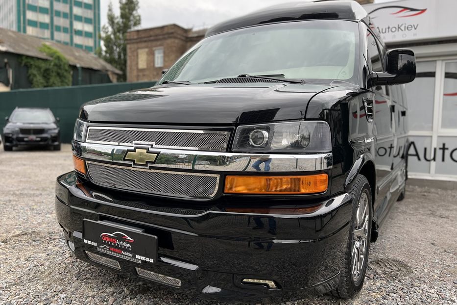 Продам Chevrolet Express пасс. 2014 года в Киеве