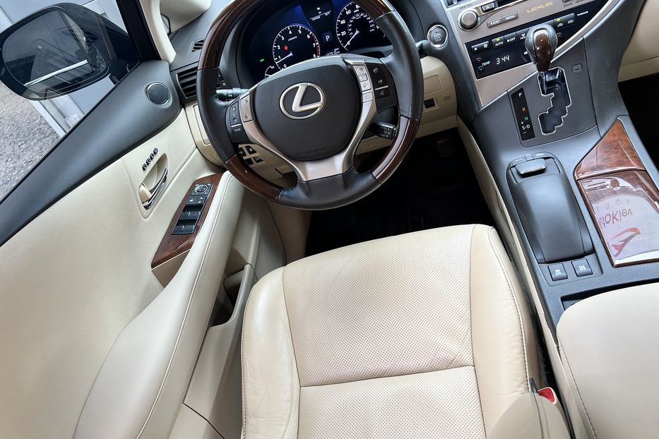 Продам Lexus RX 350 2013 года в Киеве