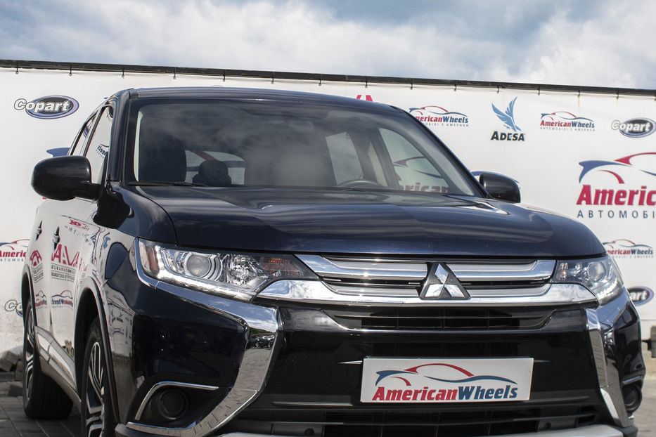 Продам Mitsubishi Outlander SE 2018 года в Черновцах