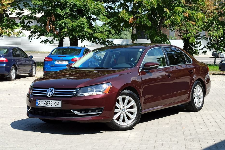 Продам Volkswagen Passat B7 SEL 2011 года в Днепре