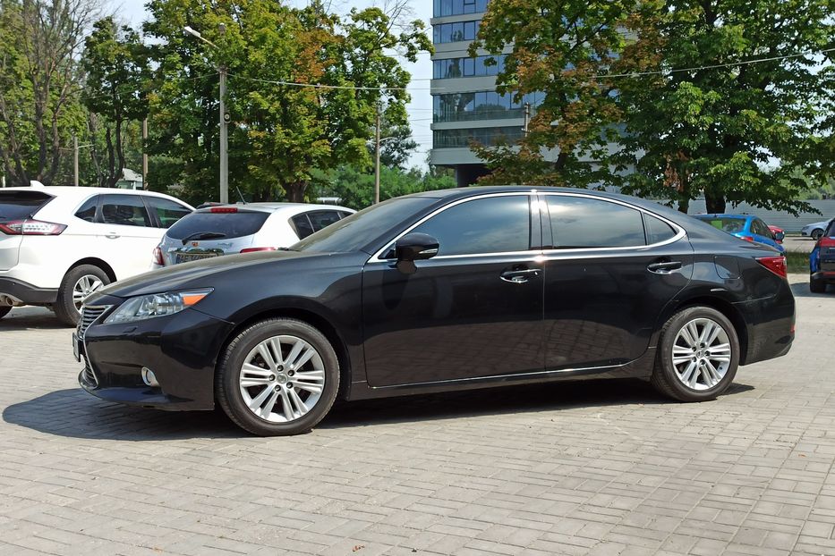 Продам Lexus ES 350 2013 года в Днепре