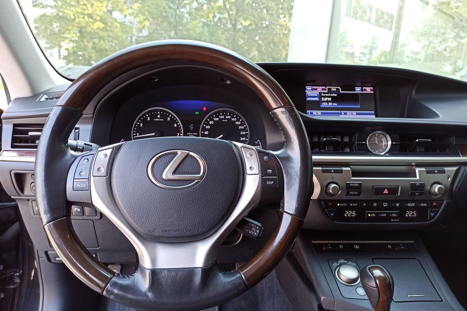 Продам Lexus ES 350 2013 года в Днепре