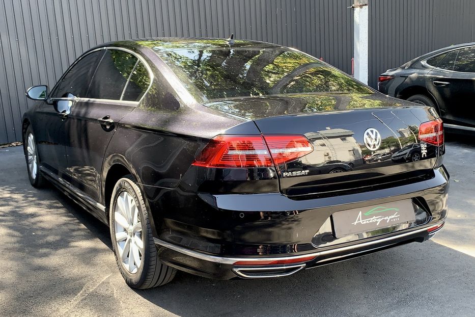 Продам Volkswagen Passat B8 R-line 2019 года в Киеве