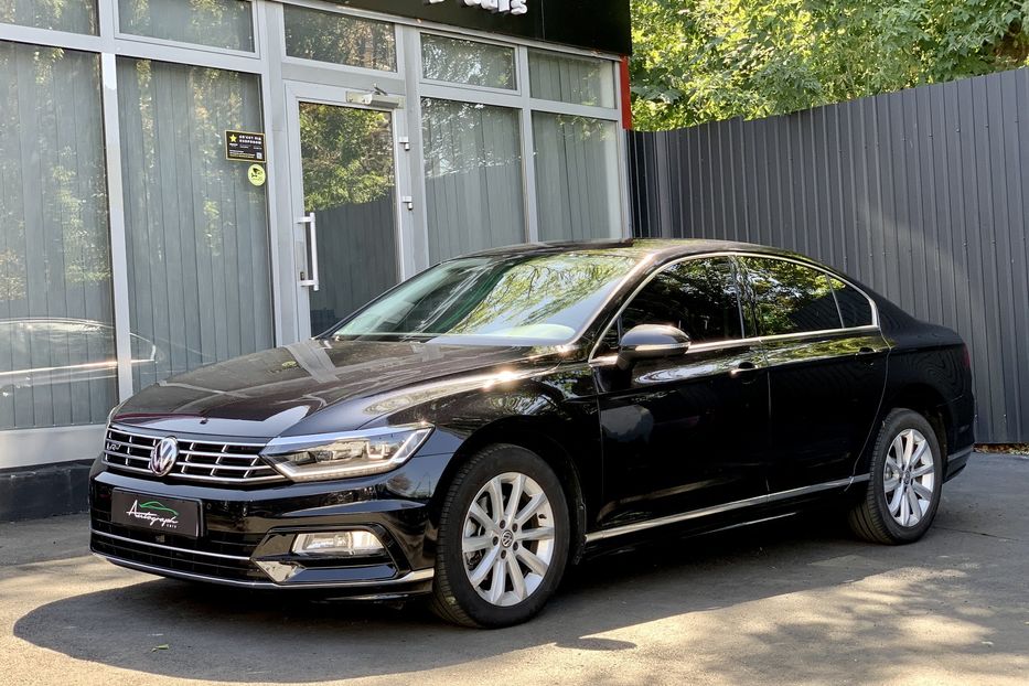 Продам Volkswagen Passat B8 R-line 2019 года в Киеве