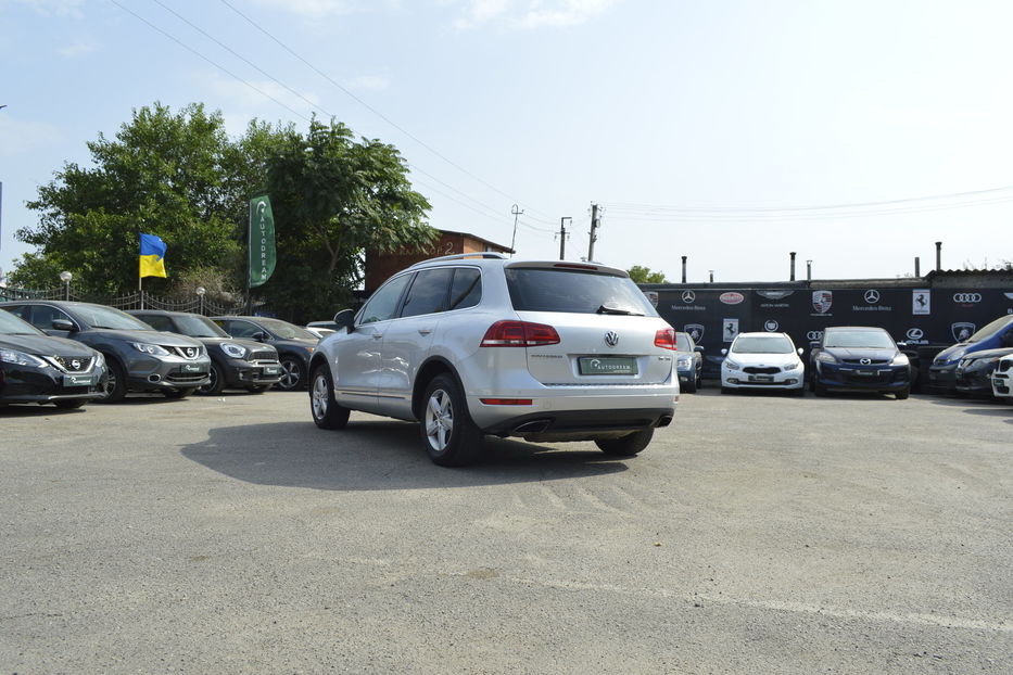 Продам Volkswagen Touareg 2012 года в Одессе