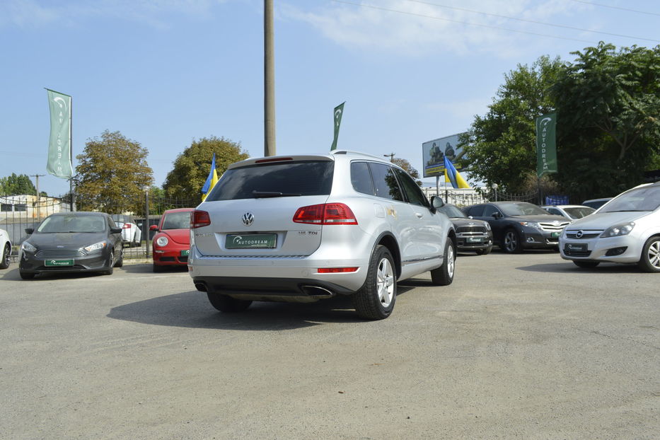 Продам Volkswagen Touareg 2012 года в Одессе