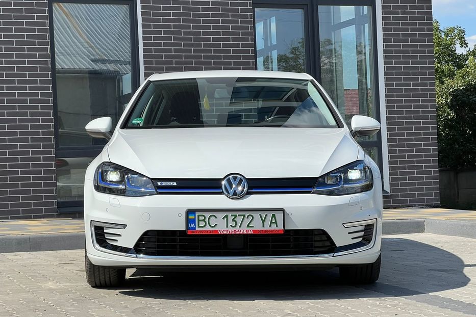 Продам Volkswagen e-Golf Авто в Україні не мальоване 2018 года в Львове