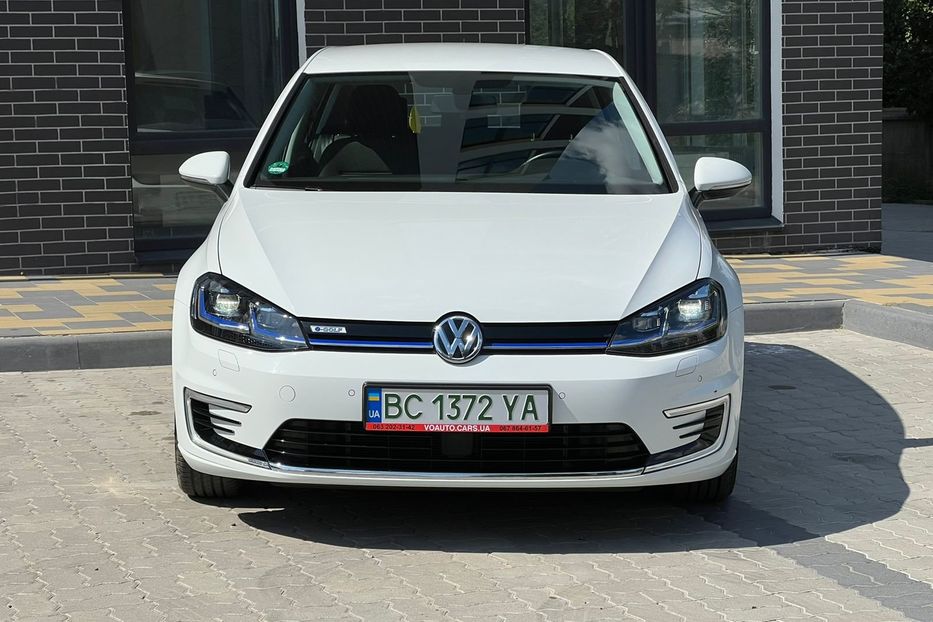 Продам Volkswagen e-Golf Авто в Україні не мальоване 2018 года в Львове