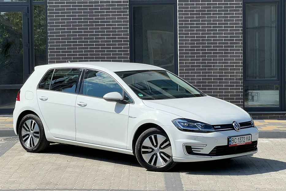 Продам Volkswagen e-Golf Авто в Україні не мальоване 2018 года в Львове