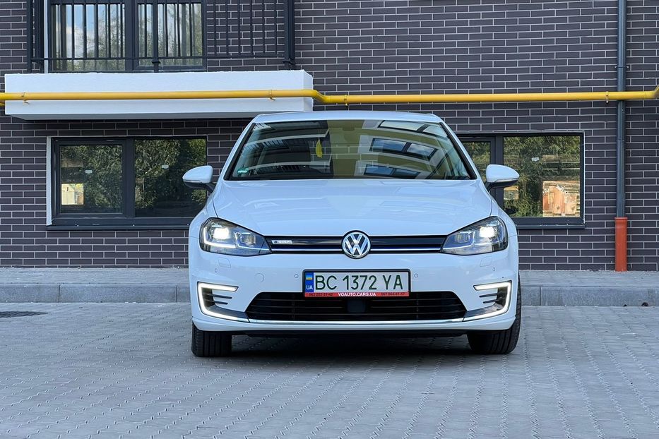 Продам Volkswagen e-Golf Авто в Україні не мальоване 2018 года в Львове