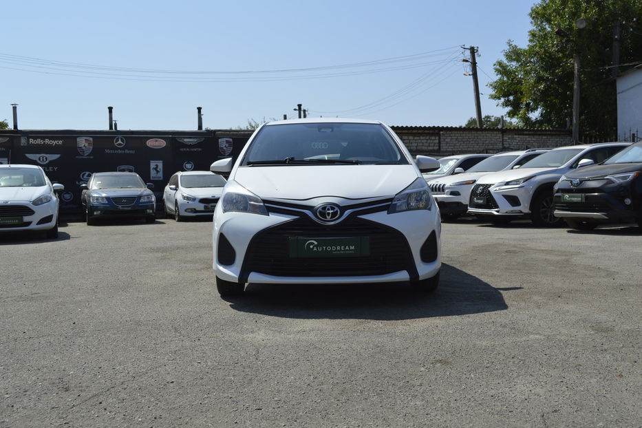 Продам Toyota Yaris 2017 года в Одессе