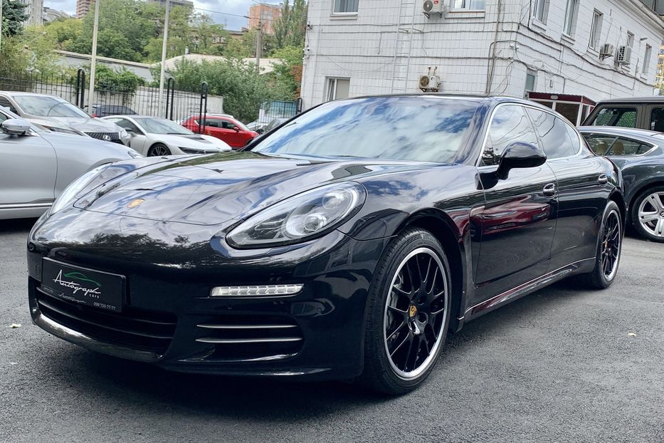 Продам Porsche Panamera 4S Long Executive 2013 года в Киеве