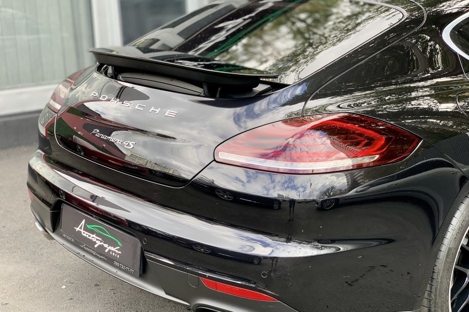 Продам Porsche Panamera 4S Long Executive 2013 года в Киеве