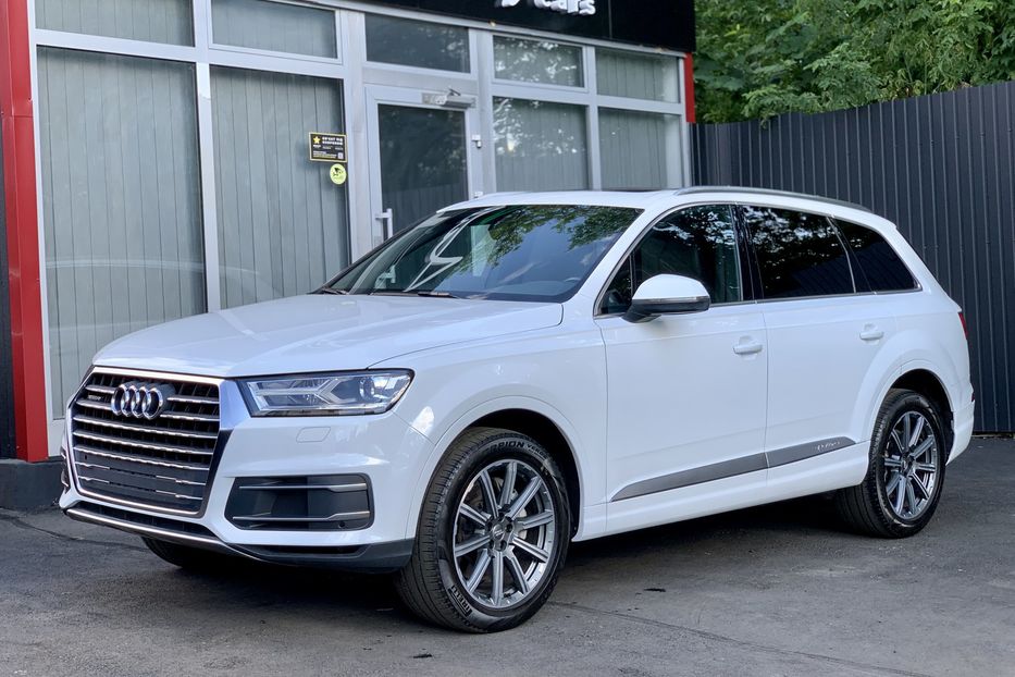 Продам Audi Q7 2017 года в Киеве