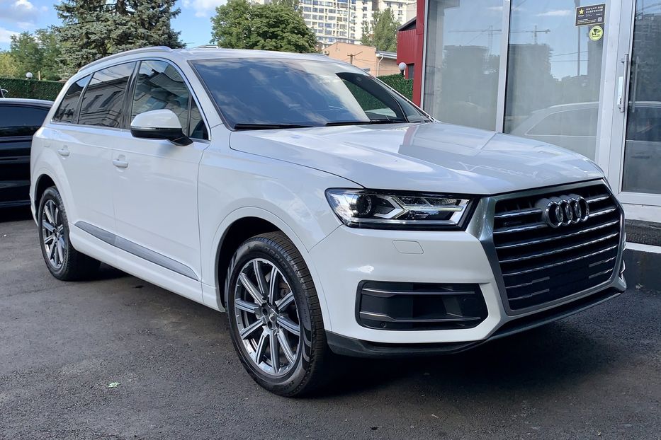 Продам Audi Q7 2017 года в Киеве