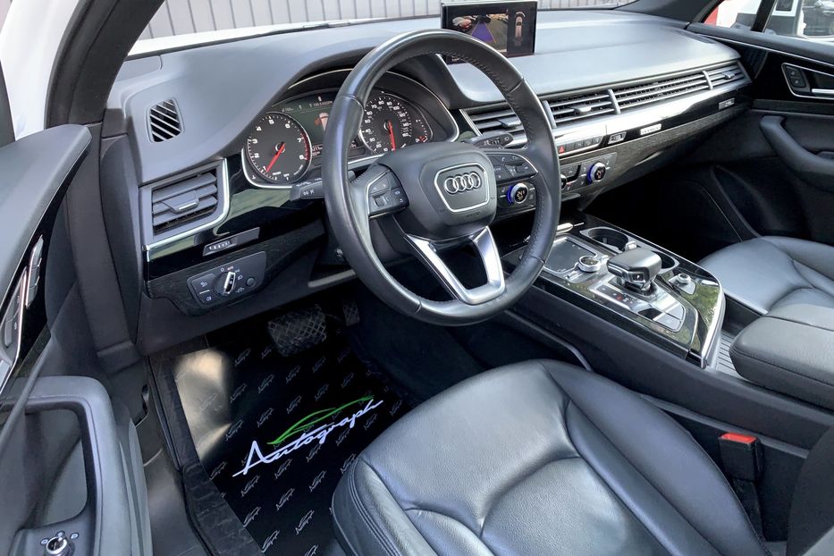 Продам Audi Q7 2017 года в Киеве