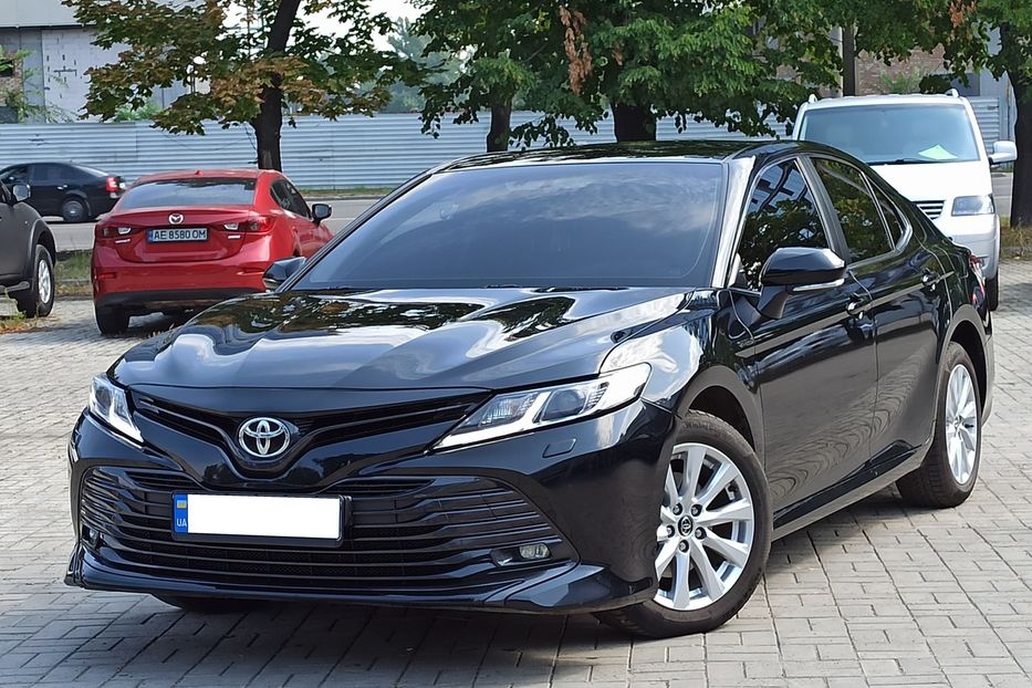 Продам Toyota Camry 2019 года в Днепре