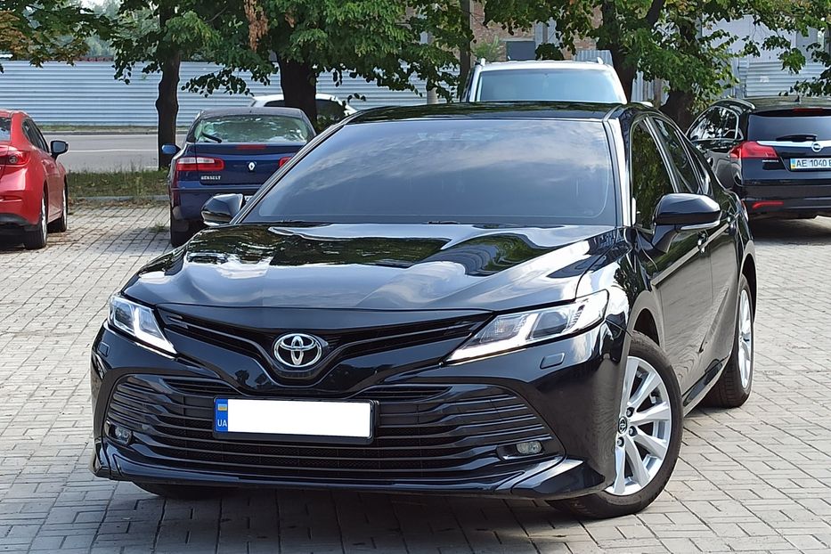 Продам Toyota Camry 2019 года в Днепре