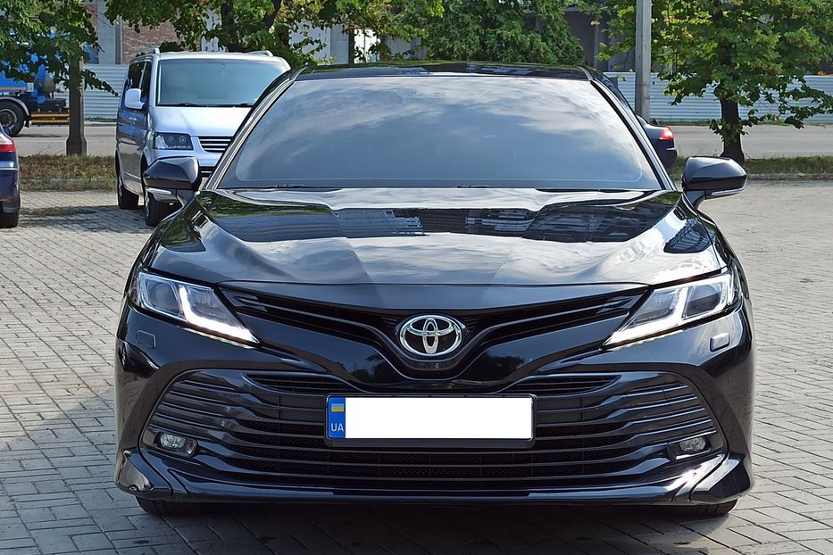 Продам Toyota Camry 2019 года в Днепре