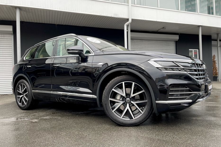 Продам Volkswagen Touareg Ambience 3.0 V6 TDI NEW 2022 года в Киеве