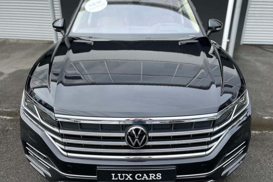 Продам Volkswagen Touareg Ambience 3.0 V6 TDI NEW 2022 года в Киеве