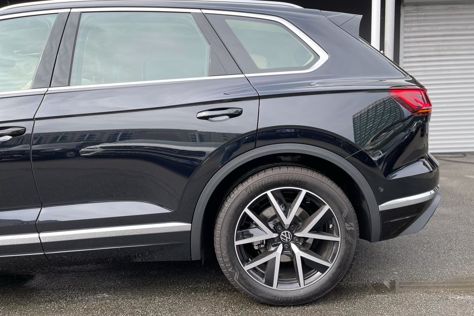 Продам Volkswagen Touareg Ambience 3.0 V6 TDI NEW 2022 года в Киеве