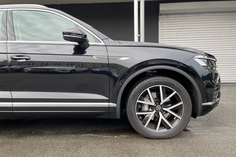 Продам Volkswagen Touareg Ambience 3.0 V6 TDI NEW 2022 года в Киеве