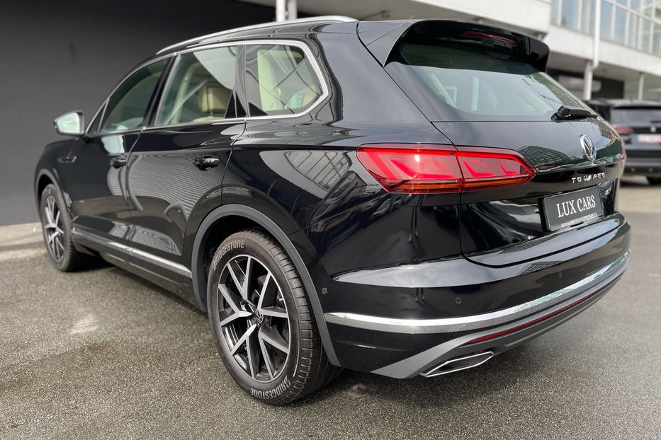 Продам Volkswagen Touareg Ambience 3.0 V6 TDI NEW 2022 года в Киеве