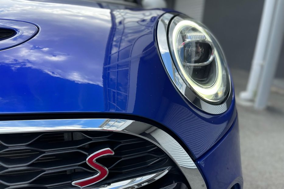 Продам MINI Cooper S Official  2018 года в Киеве