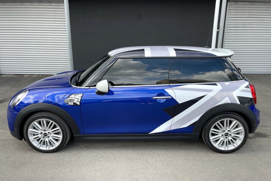 Продам MINI Cooper S Official  2018 года в Киеве