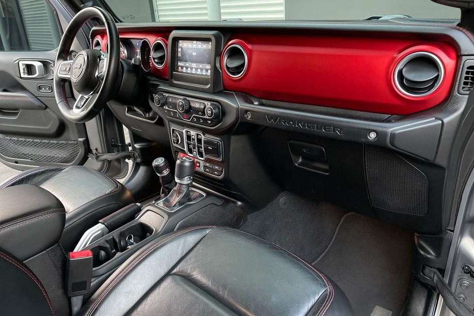 Продам Jeep Wrangler RUBICON 2018 года в Киеве