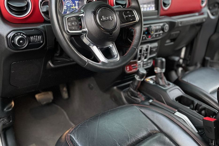 Продам Jeep Wrangler RUBICON 2018 года в Киеве