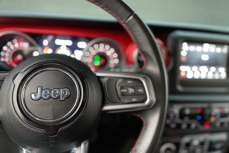 Продам Jeep Wrangler RUBICON 2018 года в Киеве