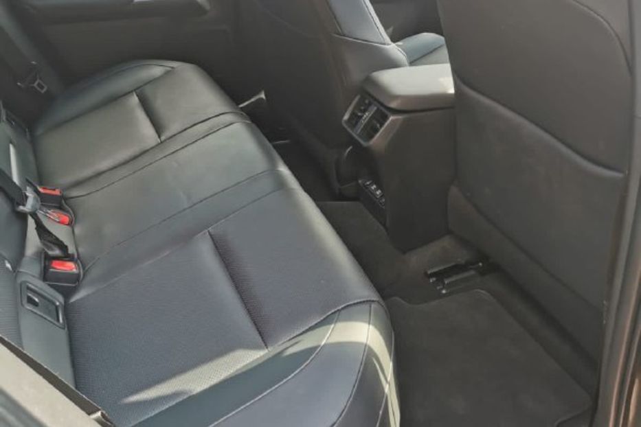Продам Lexus NX 300 UX 300E 2021 года в Виннице