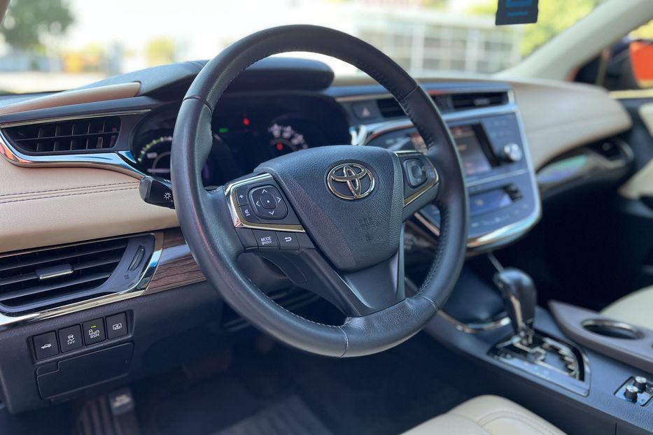 Продам Toyota Avalon Limited  2013 года в Одессе