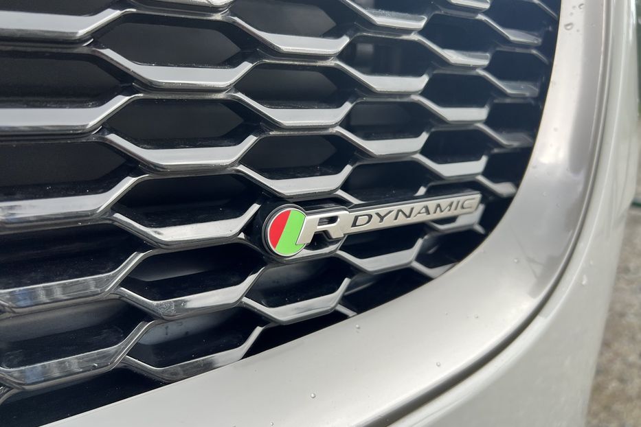 Продам Jaguar E-Pace R Dynamic  2018 года в Киеве
