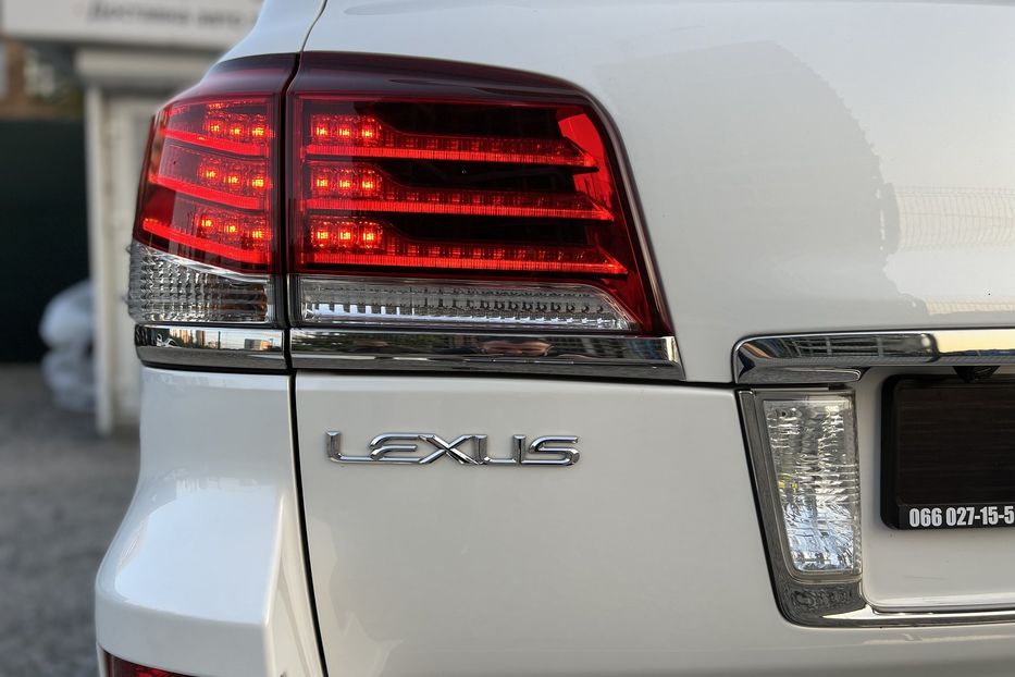 Продам Lexus LX 570 Sport  2014 года в Киеве