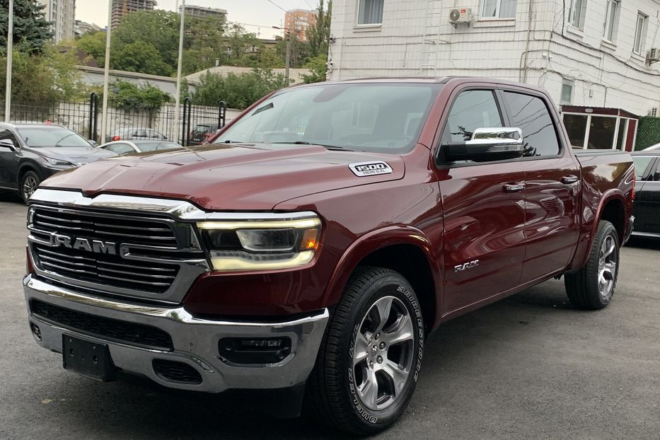 Продам Dodge RAM 1500 LARAMIE 2020 года в Киеве